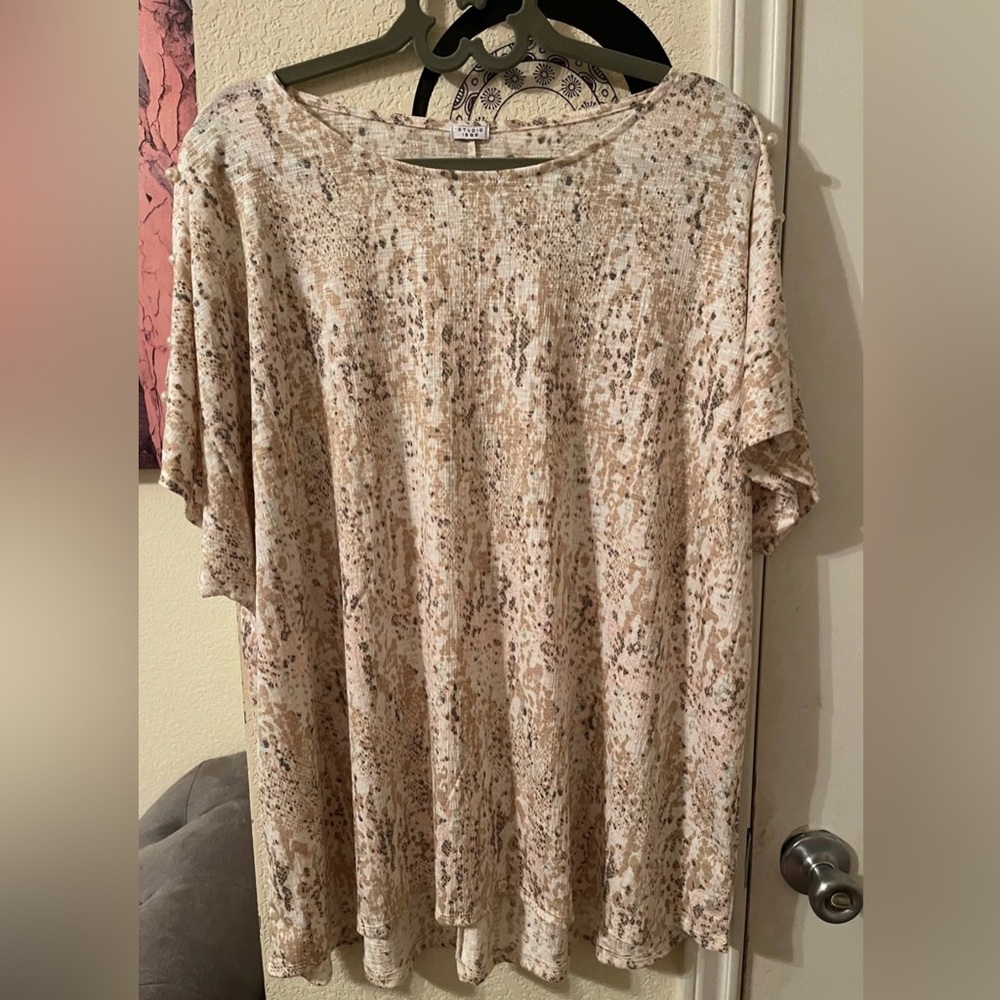 Studio 1886 Plus Size Womens short sleeve shirt with slit pearl sleeve size 2X